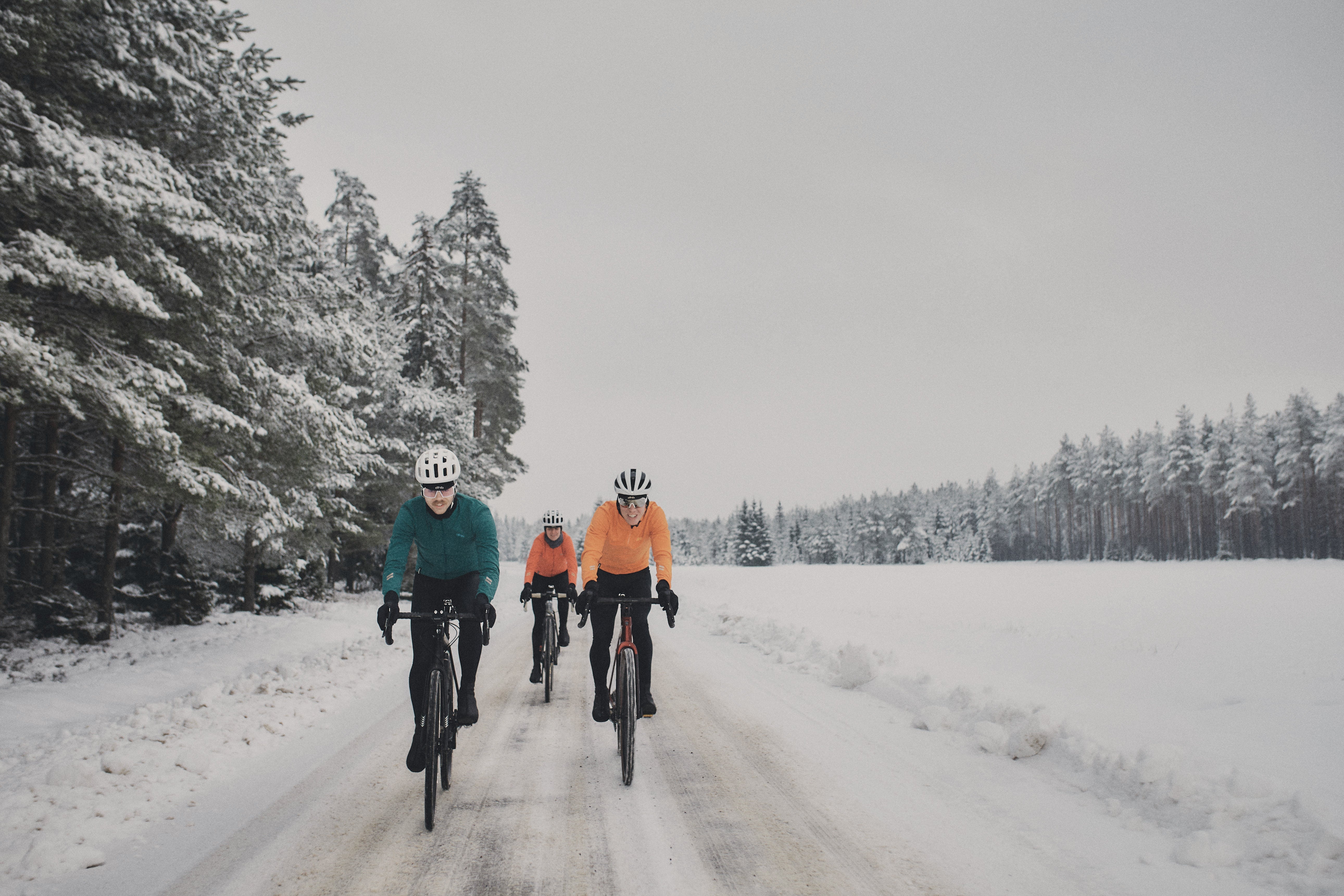 5 essential tips for winter cycling: stay warm, safe, and motivated ...